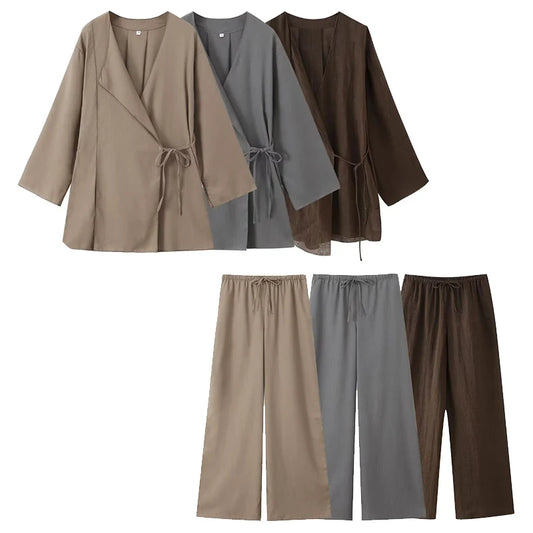 Ensemble 2 pièces pour femme : chemise unie à lacets et pantalon vintage à taille élastique.